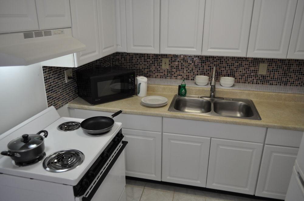 Mai'Ana Airport Plaza Aparthotel Tamuning Kültér fotó